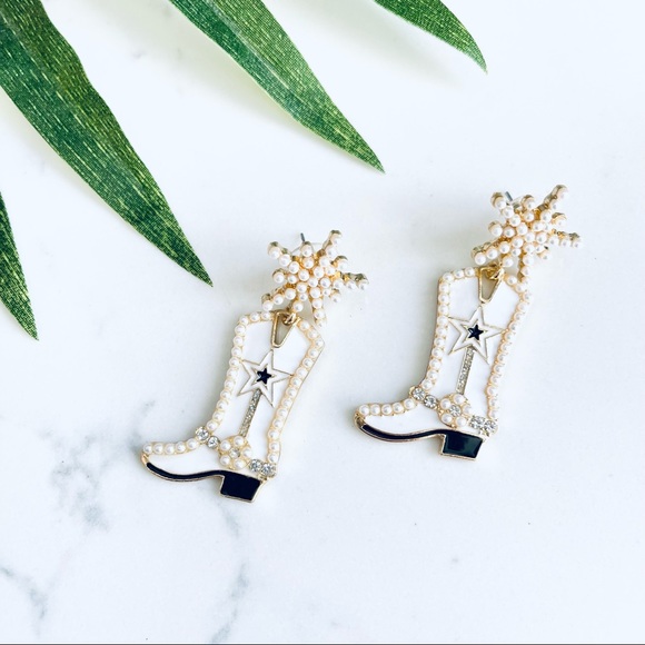 bamboobones Jewelry - Faux Pearl Cowboy Cowgirl Western Boots Star Earrings Rodeo New Fashion